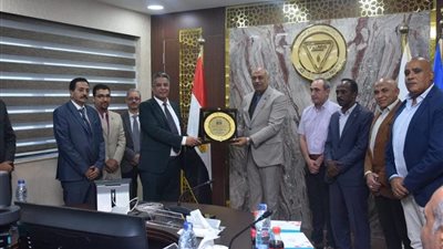 مركز تدريب السويس لتصنيع البترول يحصل على الأيزو 9001..صور