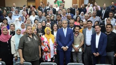 200 مفتشاً للعمل يؤدون اليمين القانونية أمام وزير القوى العاملة