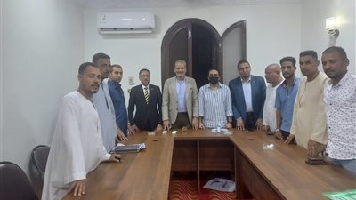 اجتماع أمانة الطاقة والبيئة لمستقبل وطن بقنا لوضع خطة عمل
