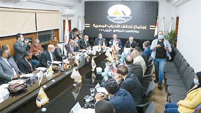 قيادات الاحزاب يشيدون بالحوار الوطني ويرفضون بيان الحركة المدنية