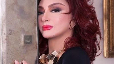 شأهد تعليق نبيلة عبيد على الصور المنتشرة لـ ميرفت امين