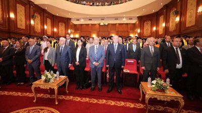 أيمن عاشور يشهد تخريج دفعة جديدة بمعهد الهندسة بأكاديمية الشروق