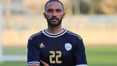 مدافع منتخب مصر والاهلي ينضم لصفوف النصر رسميا