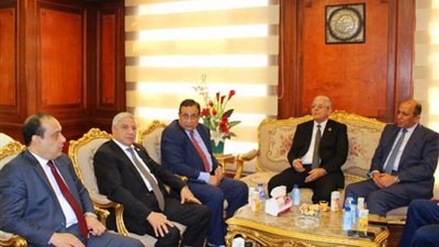 رئيس النيابة الإدارية يستقبل رئيس نادى القضاة