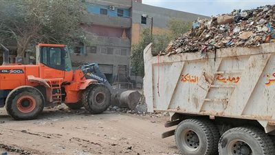 رفع عشرات الأطنان من القمامة في حملة نظافة مكبره بأحياء ابوزعبل