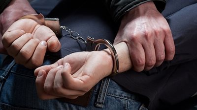 ضبط المتهم بالاستيلاء على مبالغ مالية من 3 مواطنين في القاهرة