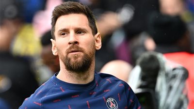 ميسي يقود باريس سان جرمان للانفراد بصدارة الدوري