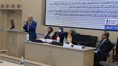 فعاليات ندوة سلامة الدواء بطب عين شمس..صور