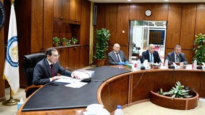 الملا: ربط منظومة التكرير فى شبكة موحدة عبر الهيئة المصرية للبترول