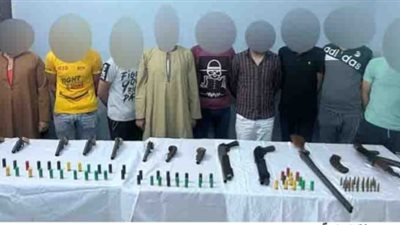 ضبط 29 قطعة سلاح نارى و17 تاجر مخدرات خلال حملة أمنیة بأسیوط