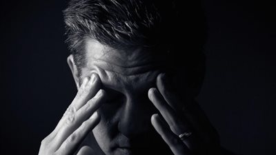 اهرب من الكآبة.. احترس من مؤشرات تبدو عليك قبيل إصابتك بحالة الاكتئاب