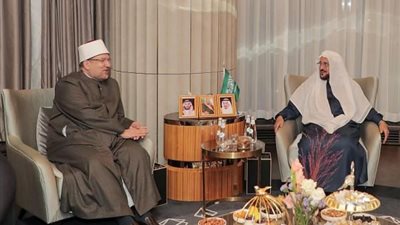 وزير الشؤون الإسلامية يلتقي بوزير الأوقاف المصري