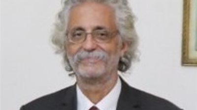 ورشة عمل لدراسة عدد ساعات العمل للأطباء