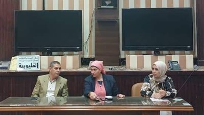 مدير تعليم القليوبية تناقش عدد من الموضوعات الهامة مع مديري الإدارات