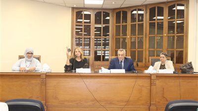 آداب عين شمس تستضيف ورشة عمل 
