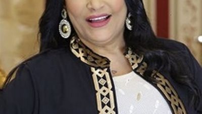 تكريم الفنانة بدرية طلبة فى مهرجان الإسكندارية المسرحى