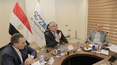 رئيس اقتصاديةقناة السويس يترأس أولى اجتماعات الهيئة بالعاصمة الإدارية