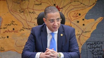الانصاري يعقد اجتماعاً مع رؤساء الأحياء والنواب الجدد