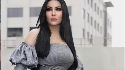سمية الخشاب: 