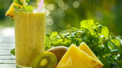 طريقة عمل عصير الكيوي بالأناناس