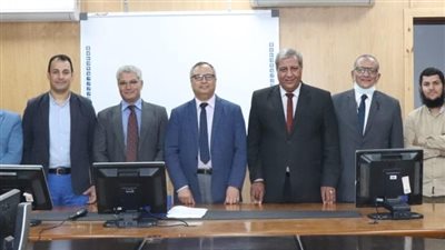 عميد طب بنين الأزهر يتابع انتظام الدراسة