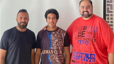 رسميا.. أسوان يحصل على توقيع أحمد حمودى لمدة موسمين