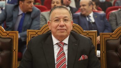 نقيب الأشراف يهنئ الرئيس السيسي والقوات المسلحة بذكرى انتصارات أكتوبر