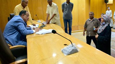 مناظرة 664 حالة وندوات توعوية بقافلة الجامعة المجانيه بقرية القبيبة