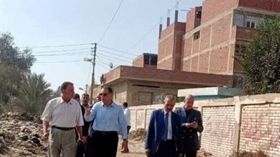 محافظ الشرقية يُفاجئ مدارس ومخابز قرية بهنيا بديرب نجم