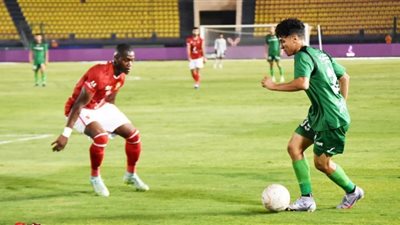 نجم الأهلي يوجه رسالة إلى لاعب المقاصة المعتزل