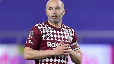 إنييستا: أتمنى العودة لبرشلونة