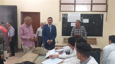 جولة تفقدية لوكيل الوزارة بالجيزة لادارة كرداسة التعليمية