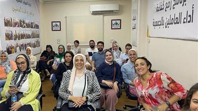 وفد الجامعة الأمريكية يزور المناطق السياحية