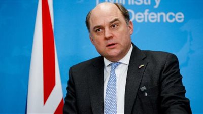 وزير الدفاع البريطاني: ليس هناك خطرمن إمداد الغرب لأوكرانيا بالأسلحة