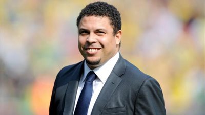 البرازيلي رونالدو : جيلى تعرض للظلم وأخضع للعلاج من الاكتئاب