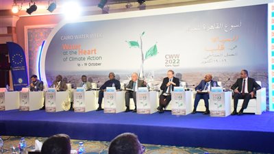 نقيب الزراعيين يكشف رسائل الرئيس السيسي في أسبوع القاهرة للمياه