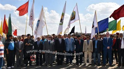 رئيس جامعة السادات .. بالعلم والعمل مصر خالية من الفساد