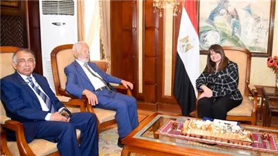 وزيرة الهجرة تستقبل رئيس الجمعية الدولية لطب القلب الوقائي بالولايات