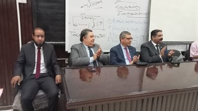 نائب رئيس جامعة القناه يفتتح لقاء لمعهد الدراسات الأفروأسيوية