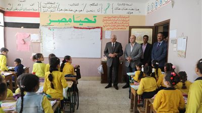 المحافظ يشدد علي مدير الإدارة التعليمية بأوسيم بالمرور اليومي