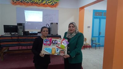 تدريب المدرسين والطلاب بالمدارس لتفعيل مبادرة 