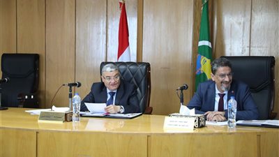 محافظ المنيا : تعاون بين الاجهزة التنفيذية ومؤسسات المجتمع المدني