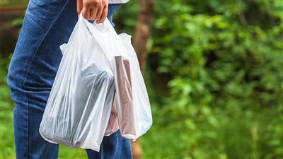 تعرف على أضرار الأكياس البلاستيكية على صحتنا