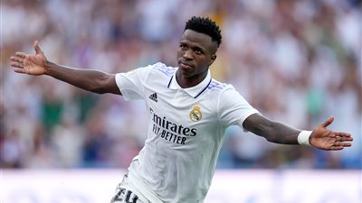 مهاجم في ريال مدريد يقترح عقوبة للمتورطين بحوادث عنصرية