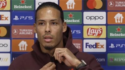 مدافع ليفربول يوجه رسالة نارية قبل مواجهة أياكس بدورى أبطال أوروبا