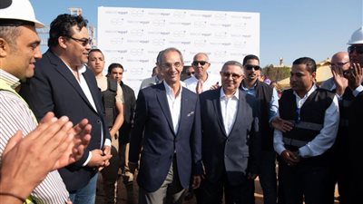 طلعت: تنفيذ الكابل الجديد ومسار طريق المرشدين ظل حلم يراود الاتصالات