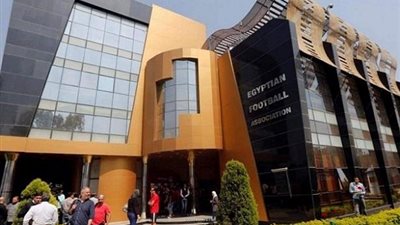 مجلس اتحاد الكرة يؤكد دعمه لكلاتنبرج و الحكام في جلسة ودية