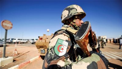 الجزائر: ضبط 8 عناصر دعم للجماعات الإرهابية و134 مهاجرًا غير شرعي