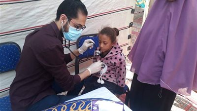فحص1200حالة بقافلةجامعة الزقازيق بقرية الصعايدةبمنياالقمح