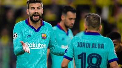 بعد الخروج من دورى الأبطال .. برشلونة يسرح بيكيه وألبا
